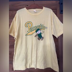 Peanuts t-shirt size Large